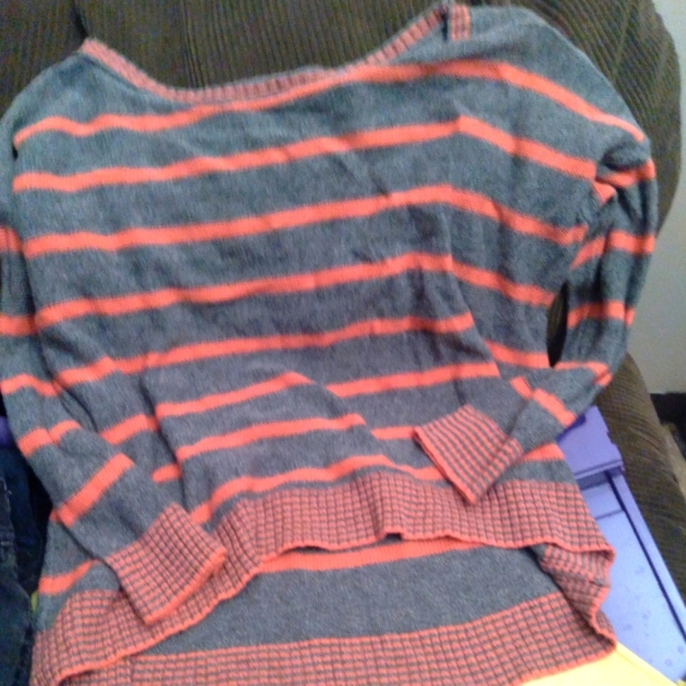 Sm se women's sweater